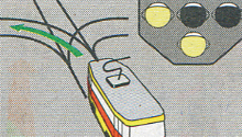 трамвайный светофор разрешает движение налево