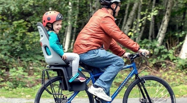Перевезення дітей на велосипеді